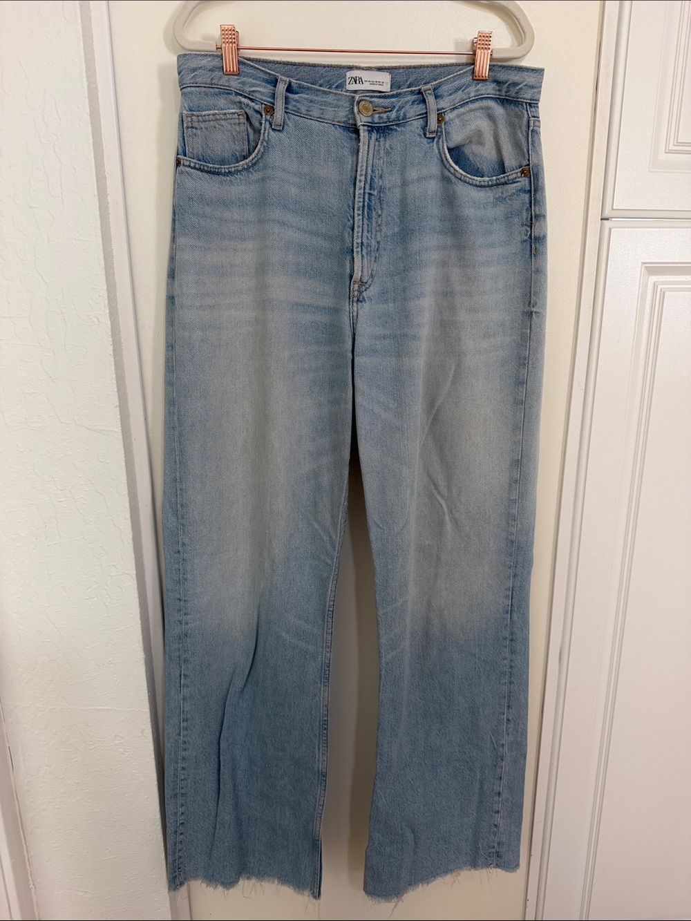 Zara Light Wash Wide Leg Jeans | 10